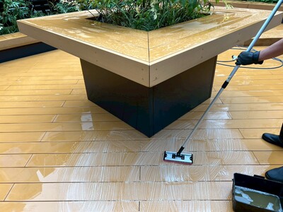 カビ・コケ・藻除去 施工中